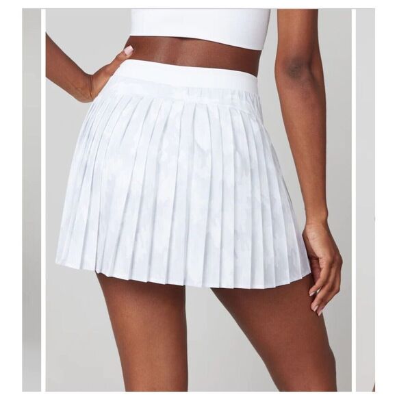 Spanx 50273R Women's Sz 1X White Get Moving Pleated Tennis/Golf Skirt Skort - Picture 8 of 9